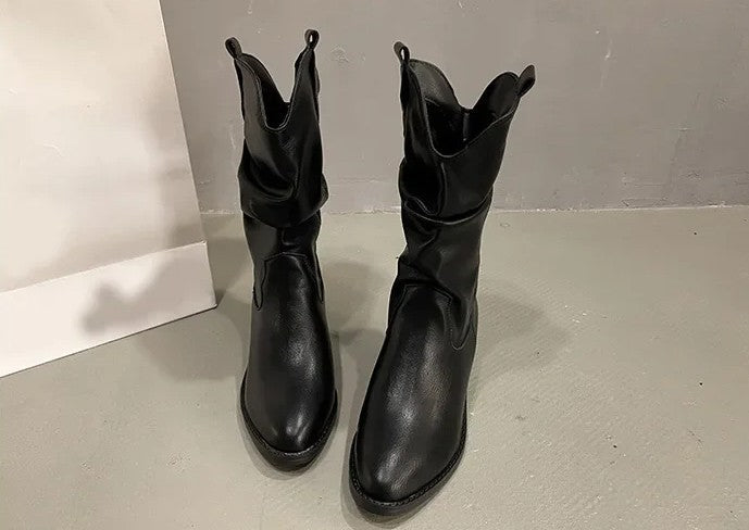 Waterproof Winter Leather Boots - Stylish Non-Slip Pleated Low-Heel Design Keeps You Warm and Fashionable