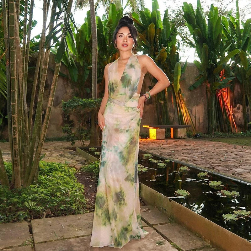 Bold Contrast Tie Dye Deep V-Neck Strap Dress – Backless Off-Shoulder Design for Spring Parties and Holidays