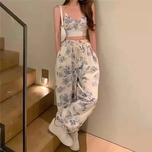 Women’s Floral Print Two-Piece Outfit Set – V-Neck Spaghetti Strap Camisole with Drawstring Elastic Waist Pants for Summer Style