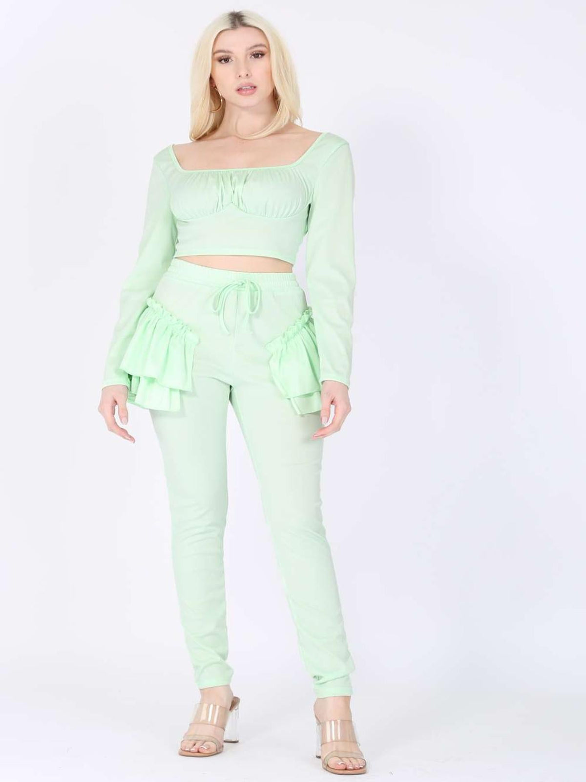 Ruched Crop Top and Ruffle Hem Pants Set – Flirty Women’s Two-Piece Outfit with Frill Details for Trendy Summer Fashion