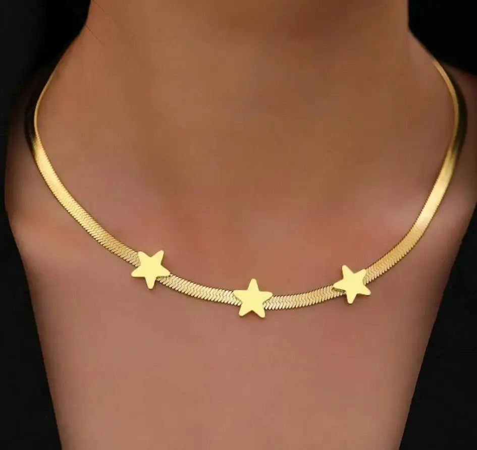 Golden Gothic Blade Star Trio Necklace Design– Exquisite Stainless Steel Statement Jewelry for Women’s Party & Birthday Elegance